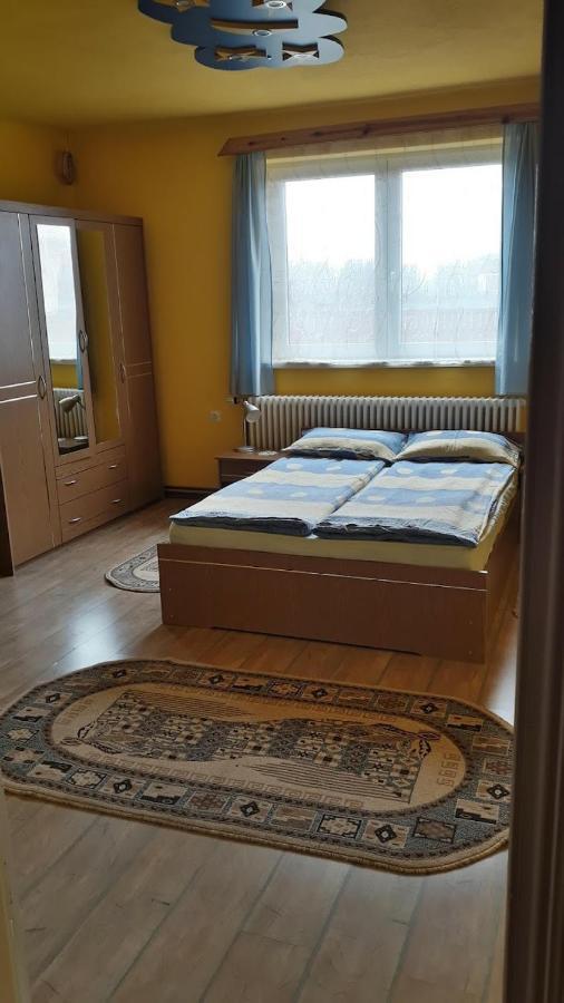 Hotel Timi Kulcsosház Lăzarea Esterno foto