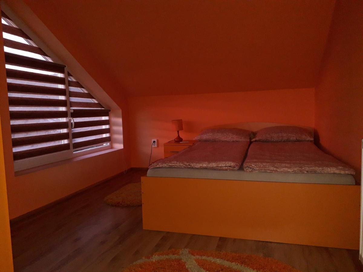 Hotel Timi Kulcsosház Lăzarea Esterno foto