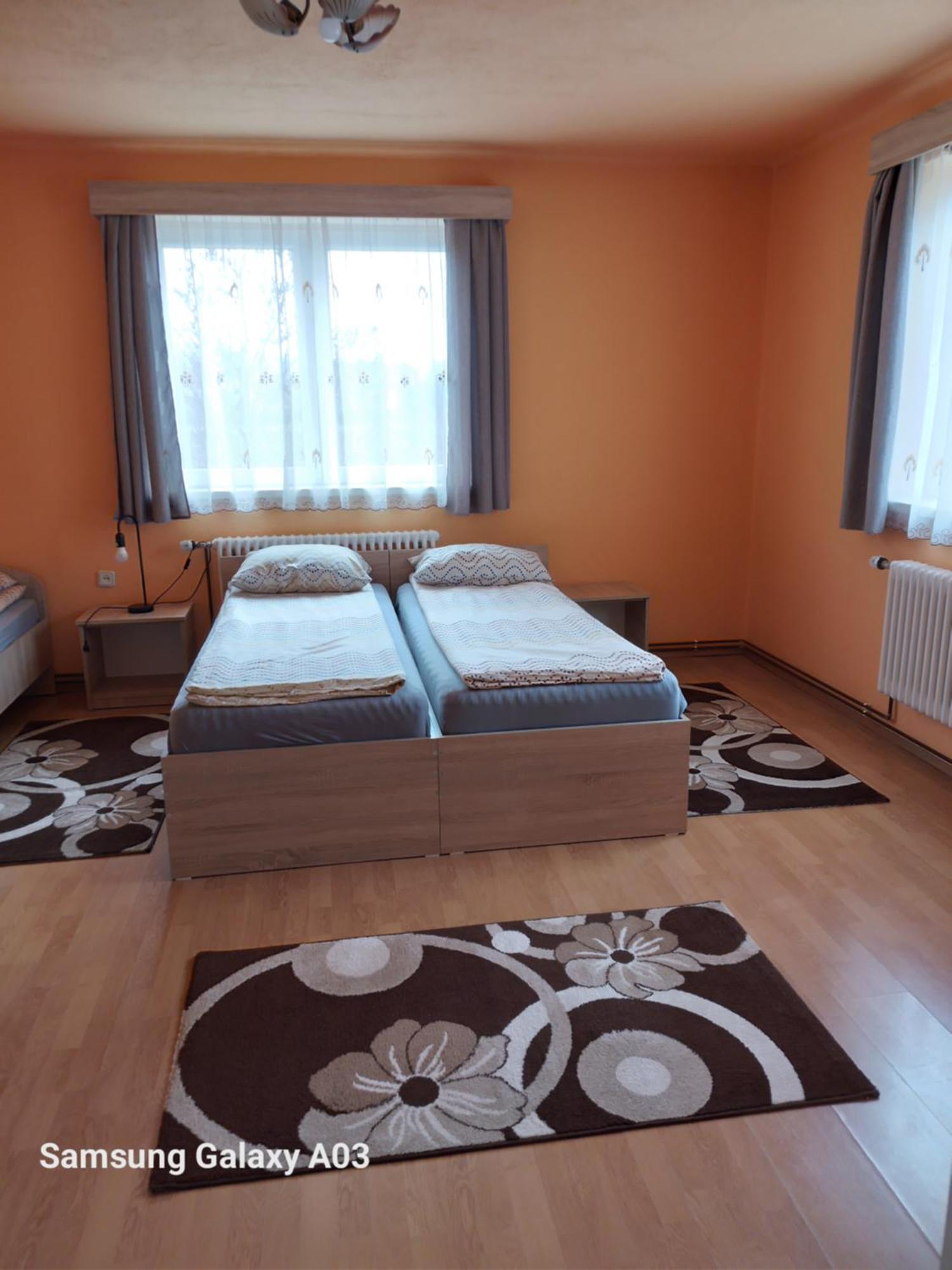 Hotel Timi Kulcsosház Lăzarea Esterno foto